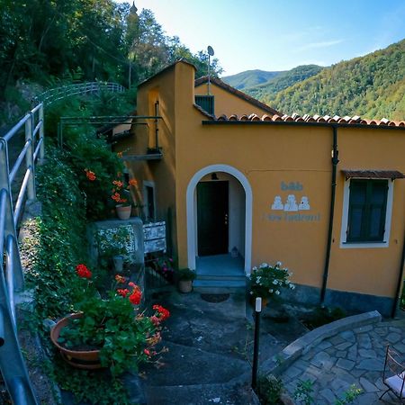 Bed and Breakfast I Tre Ladroni Nasino Екстер'єр фото